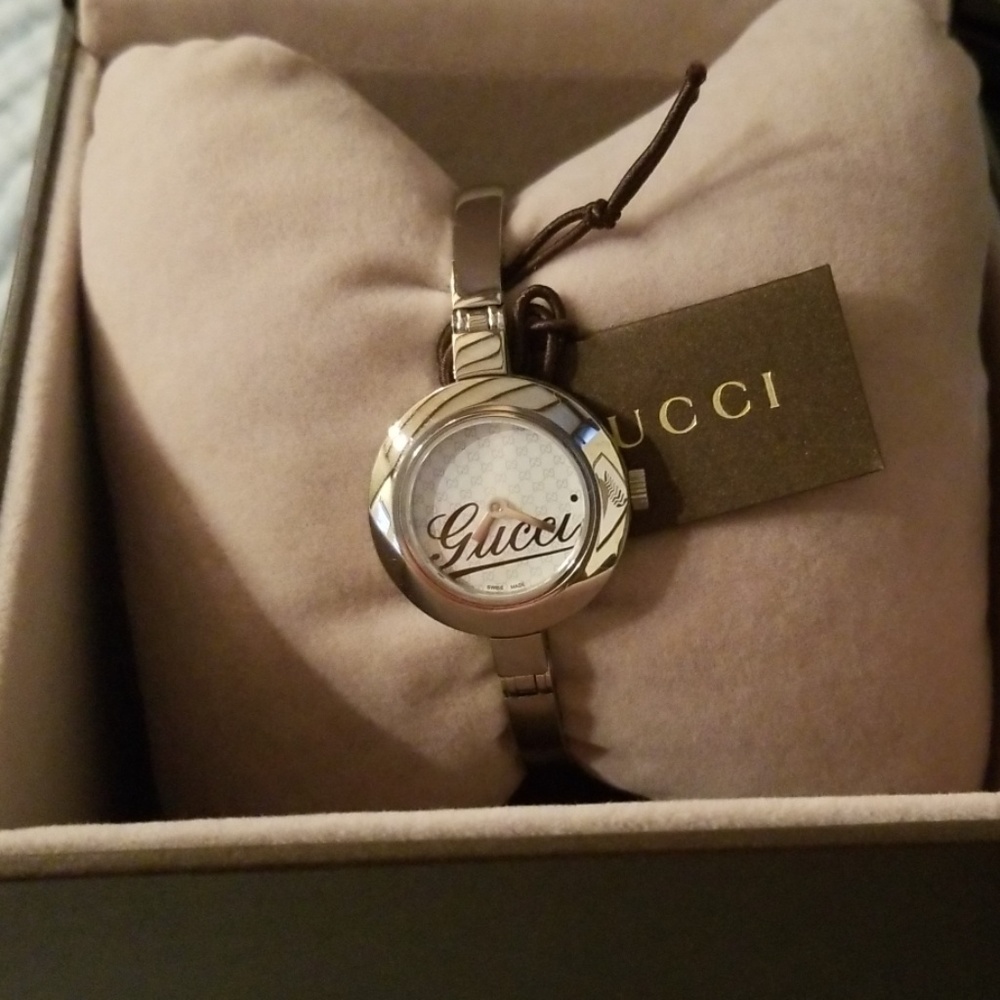 Meet your Posher, Tina